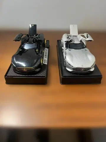 가동 음성 있음 벤츠 GT 블랙 실버 미니카 2대 세트 1/32 스케일