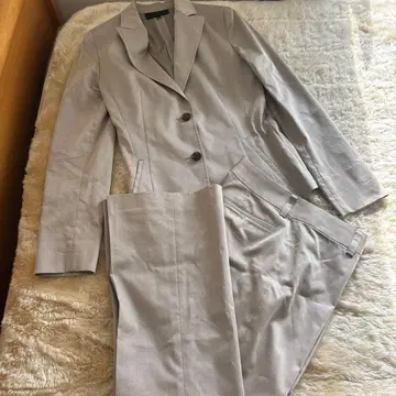 새상품급 UNTITLED 라이트 그레이 수트 셋업 1 M