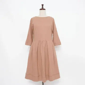 맥피 투모로우랜드 울 플레어 원피스 베이지 38*HD1257