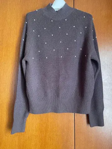 [시착만 한 상품] Te chichi 테치치 하이넥 펄 니트 차콜 그레이