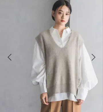 [ 택 포함 새상품 ] Apart by 베이지 V넥 니트 베스트