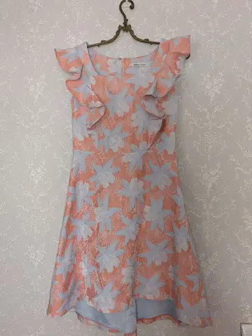 Million Carats 꽃무늬 프릴 원피스