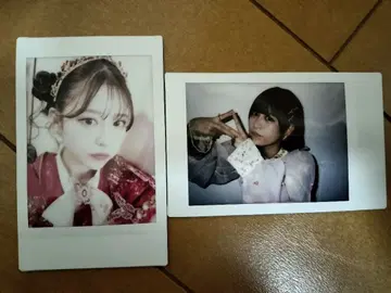 츠키아시 아마네 폴라로이드 2장