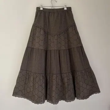 카키색 레이스 자수 플레어 롱 스커트 코튼 100%