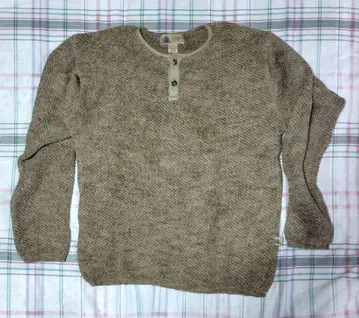 UNLIMITED QUEST 베이지 헨리넥 니트 M