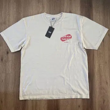 미사용 새상품 CLUCT 클럭 T셔츠 베이지 XL 사이즈