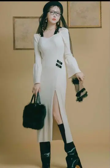 Ribbon Shoulder Knit Dress crayme