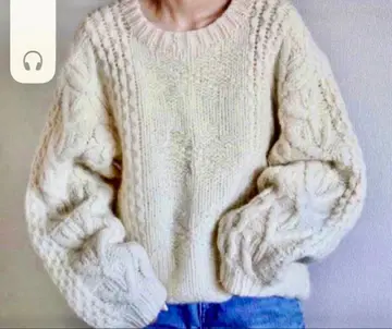 케이블 니트 스웨터