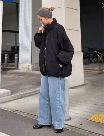 PON 기획 충전솜 스탠드 카라 자켓 블랙