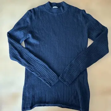 DRESSTERIOR 다크 네이비 리브 니트 긴팔