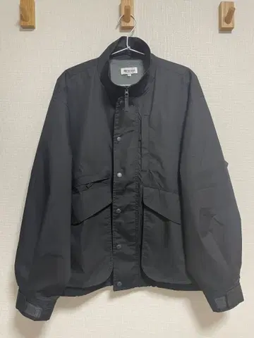 퍼스트 다운 블랙 나일론 자켓 L 라이트온