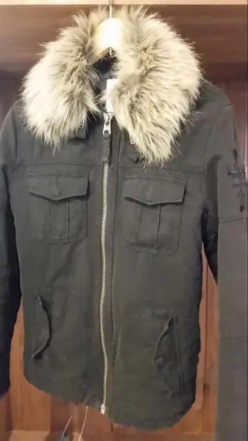 EGO TRIPPING 퍼 자켓