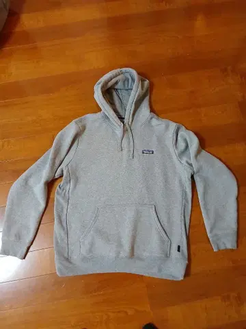 Patagonia 업라이저 후드티 L 사이즈