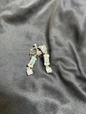 오로라 스톤 실버 드롭 귀찌