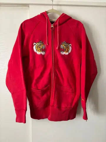 EVISU 호랑이 자수 후드티 40