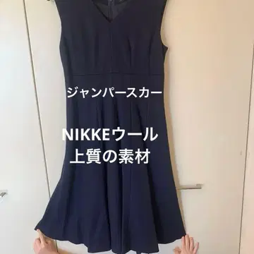 슬리브리스 무릎 기장 원피스 네이비