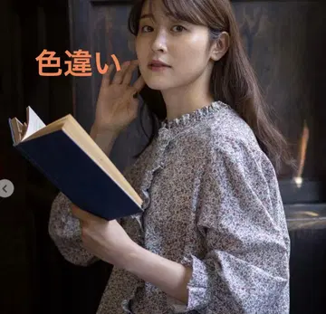 새상품 유베시 콜라보 블라우스 타임세일