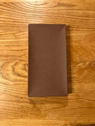 다크 브라운 에나멜 가죽 장지갑 스냅 버튼 포함