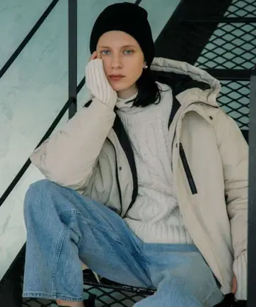 어반 리서치 서니 라벨 후디 다운 자켓 // 라이트 베이지