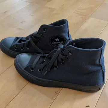 CONVERSE 블랙 하이컷 스니커즈