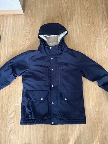 BEAMS HEART 마운틴 후드티 보아 안감 네이비 (남성용)