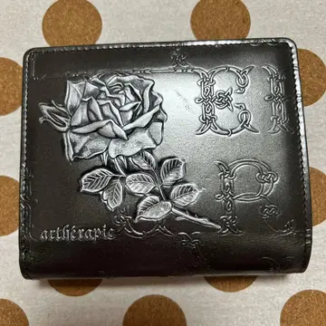 artherapie 장미 엠보싱 접이식 지갑