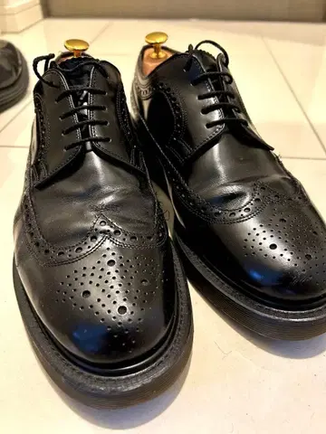 loake 윙팁 가죽 슈즈