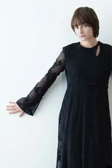 CLANE BULGED FLOWER JACQUARD ONE PIECE