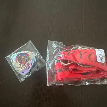 B'z LIVE-GYM FYOP 가챠가챠 피크 배치 넥스트랩