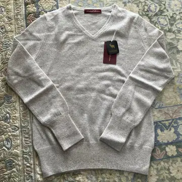 캐시미어 100% V 넥 스웨터 M 사이즈 베이지
