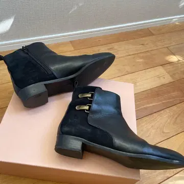 오데트 테오딜 숏부츠