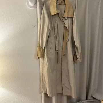 베이지 트렌치코트 코튼