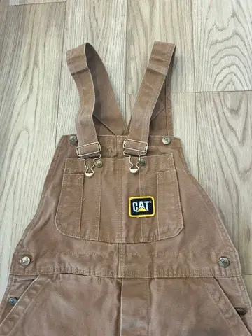 CAT 브라운 오버롤