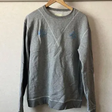 BRAITONE 브라이트 그레이 크루넥 트레이닝복