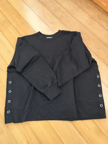 relume 블랙 맨투맨