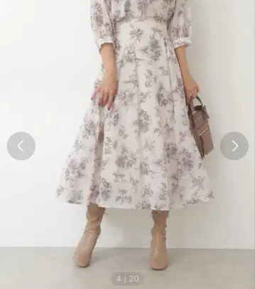 질 바이 질 스튜어트 플레어 스커트 꽃무늬