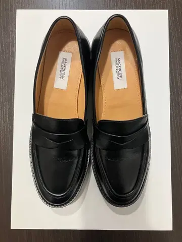 블랙 통굽 로퍼 23