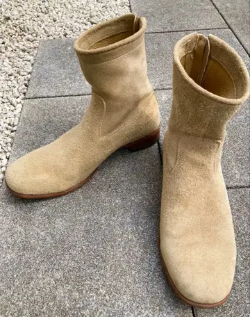 ACANTHUS 아칸서스 스웨이드 백 지퍼 부츠