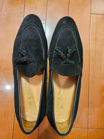 ANTICA CUOIERIA 블랙 스웨이드 로퍼 42