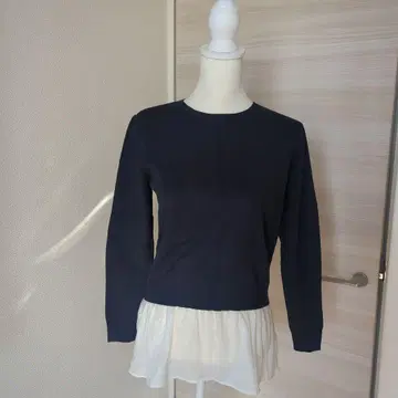 네이비 긴팔 니트 레이어드 스타일