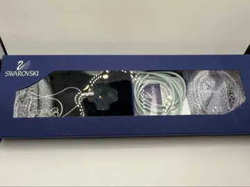 SWAROVSKI 크로스형 펜던트 목걸이