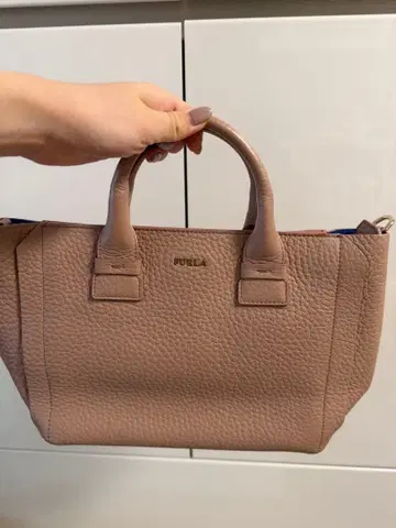 FURLA 베이지 가죽 핸드백
