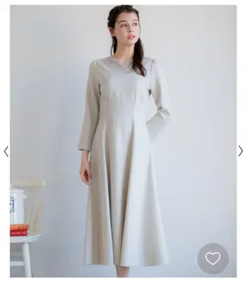 노엘라 레이스 넥 디자인 원피스