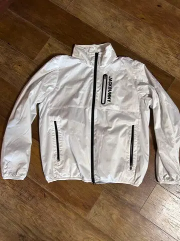 JACK BUNNY 화이트 자켓 사이즈 2