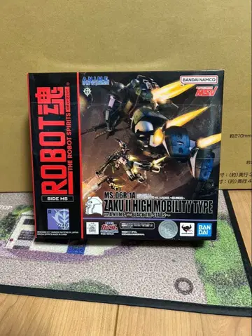 로봇혼 검은 삼연성 자쿠 (미개봉)