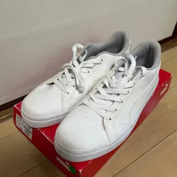 PUMA 스니커즈 화이트