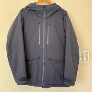 유니클로 하이브리드 다운 후드티 (3D 컷) S 사이즈 네이비