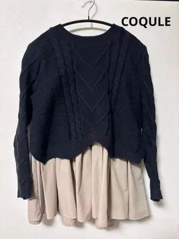 COQULE 블랙 케이블 짜임 긴팔 니트 코