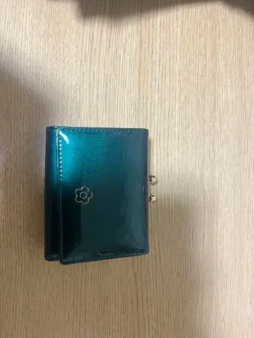 MARY QUANT 마리콴트 가마구치 지갑 에나멜 그린