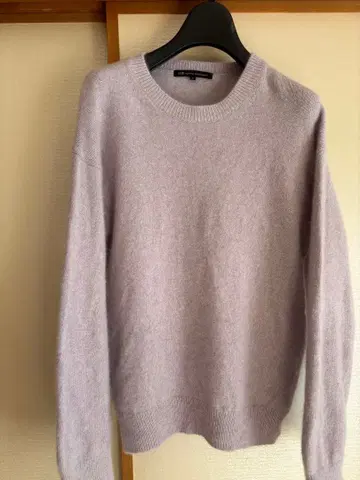 새상품급 23구 S 크루넥 스웨터 라벤더 32 사이즈